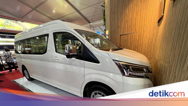 Gokil! Modifikasi Interior Toyota HiAce Ini Habiskan Kocek Setengah Miliar