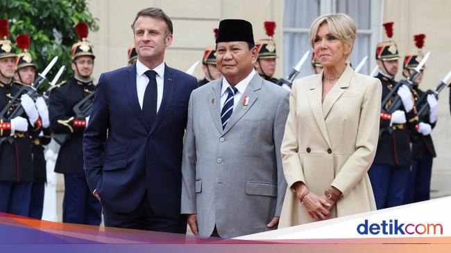 Prabowo Hadiri Pembukaan Olimpiade Paris 2024, Disambut Presiden Macron
