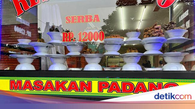 Rahasia Paket Hemat Rp 12.000-an di Warung Padang Punya Orang Tegal