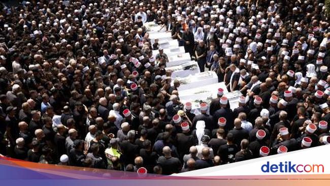 Warga Druze Hadiri Pemakaman Korban Tewas Serangan Roket di Golan