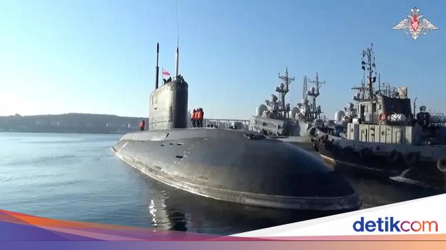 Besar-besaran, Rusia Gelar Latihan Militer Libatkan 20.000 Personel