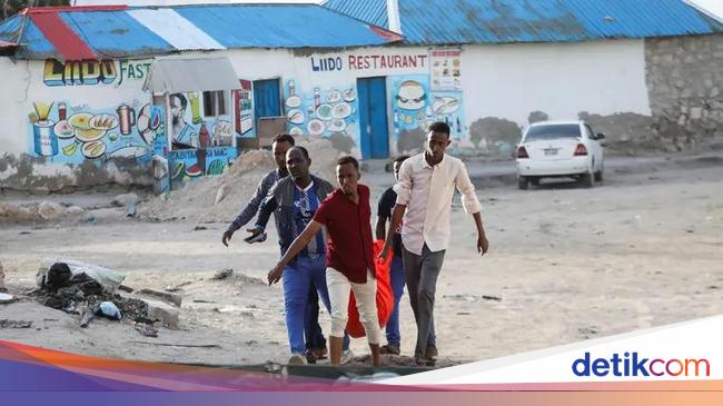 Ngeri! Bom Bunuh Diri-Penembakan Tewaskan 7 Orang di Pantai Mogadishu