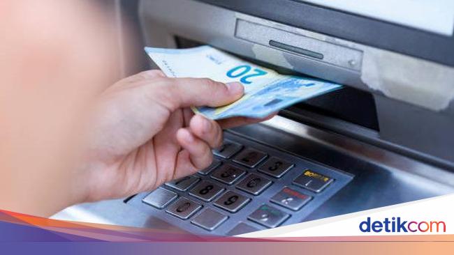 Cara Tarik Tunai Tanpa Kartu BCA di ATM dan Kantor Cabang, Mudah!