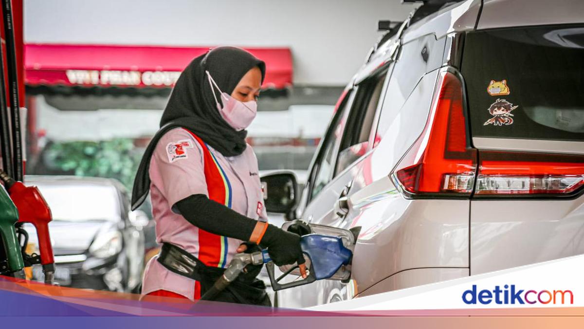 Promo BBM hadir untuk mendukung arus mudik dan balik Lebaran, dengan potongan hingga Rp15.000 untuk pembelian melalui aplikasi MyPertamina. Lantas, apa saja syarat dan ketentuannya? Simak selengkapnya di sini.