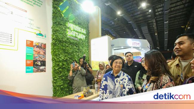 Ke Booth Merdeka Copper Gold, Menteri LHK Lihat Proses Hilirisasi Baterai