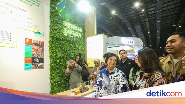 Ke Booth Merdeka Copper Gold, Menteri LHK Lihat Proses Hilirisasi Baterai