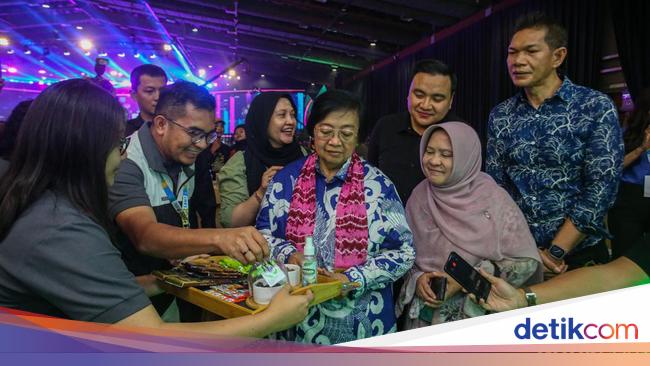 Menteri LHK Cicipi Cokelat Binaan UMKM Berau Coal di Booth Festival LIKE 2