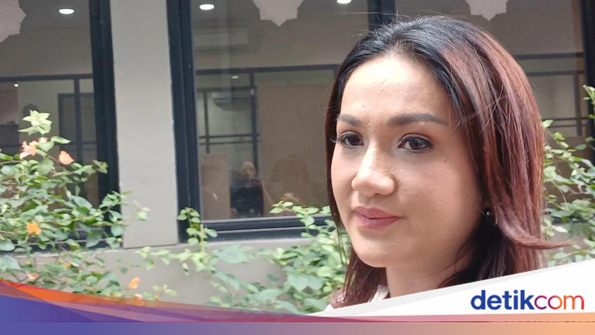 Pengacara Ungkap Penyebab Utama Perceraian Tengku Dewi dan Andrew Andika