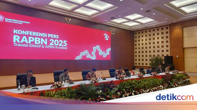 Airlangga Ramal Iklim Ekonomi Kondusif Tahun Depan, Inflasi Mereda