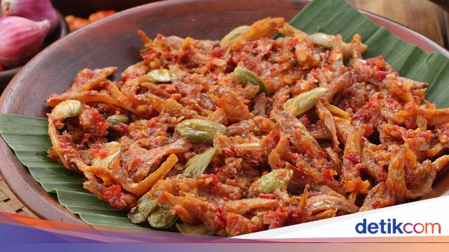 3 Resep Sambal Teri Asin yang Pedas Gurihnya Bikin Nambah Nasi