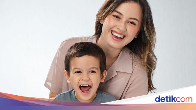 Kimberly Ryder Soal Kebiasaan Unik Anak Suka Makan Biji Durian