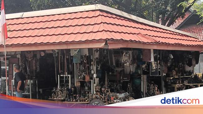 Pasar Barang Antik Jalan Surabaya, Riwayatmu Kini