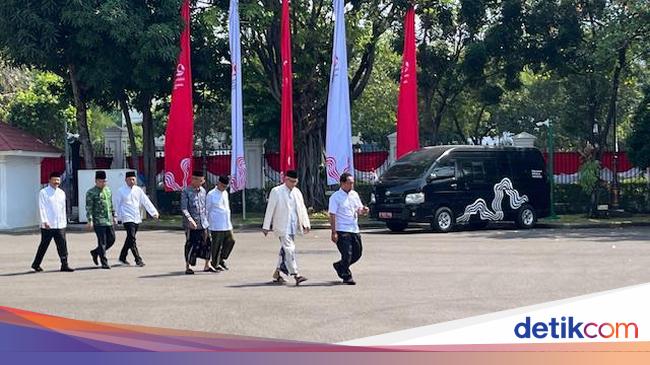 Gus Yahya-Miftachul Akhyar Temui Jokowi di Istana, Bahas Konsesi Tambang