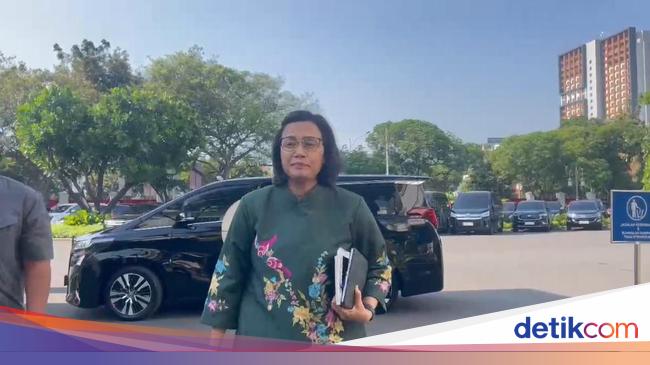 Jokowi Terima Menkeu Sri Mulyani Usai Temui Pengurus PBNU di Istana