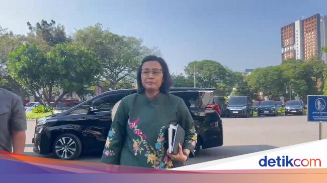 Jadi Guru Dadakan, Sri Mulyani Kenalkan APBN ke Murid SMA