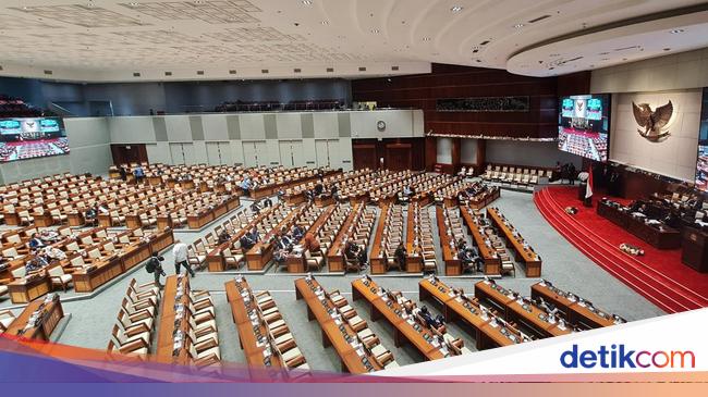 Tidak Kuorum, Rapat Paripurna Pengesahan Revisi UU Pilkada Ditunda