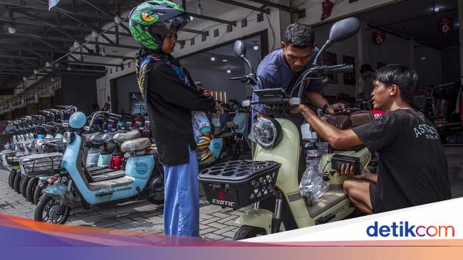 Ini Syarat dan Cara Cek Kuota Subsidi Motor Listrik via SISAPIRa