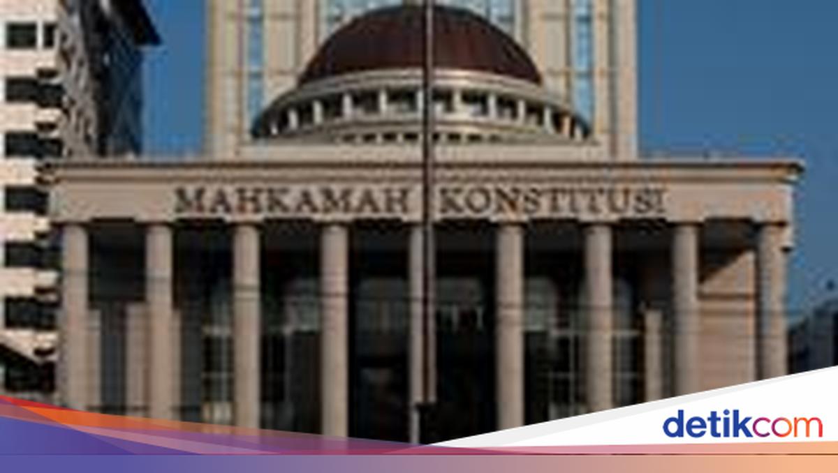 MK Tegaskan Pasal Penghinaan Presiden/Wapres Harus Diadukan Sendiri