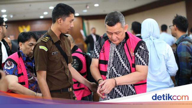 Hukuman Eks Direktur Keuangan Timah Diperberat Jadi 20 Tahun Penjara