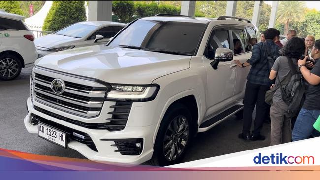 Spesifikasi Mobil Seharga Rp 2,5 M yang Digunakan Gibran ke Hambalang