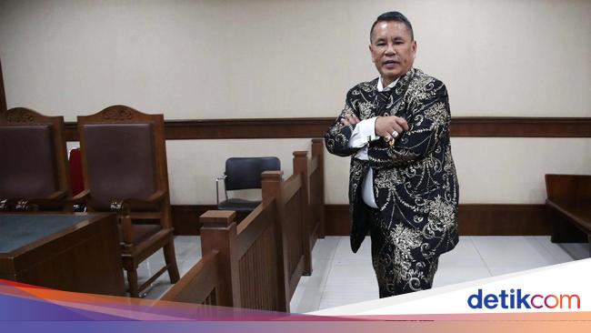 Hotman Sakit di Singapura Bikin Sidang Razman Kembali Tertunda