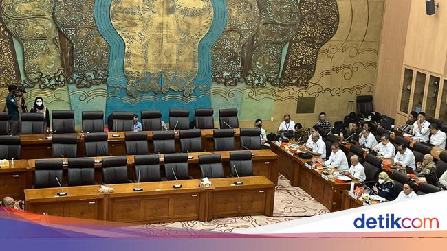 Tok! Target Lifting Minyak & Volume LPG 3 Kg Naik Tahun Depan