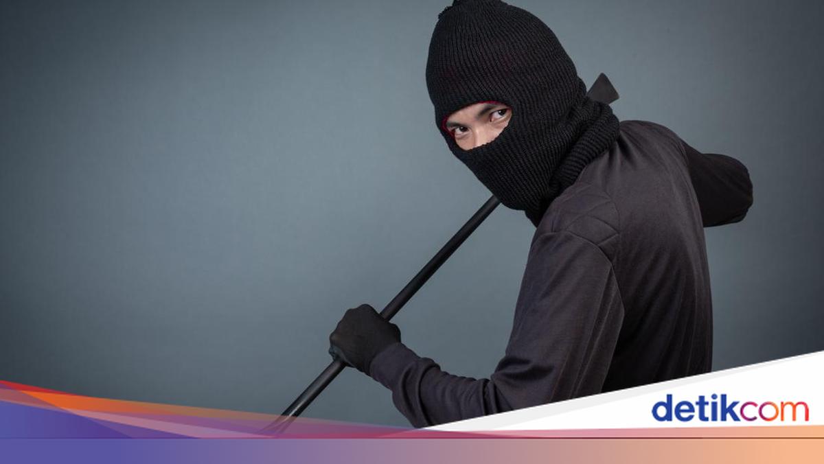 Sadis! Perampok Bergolok di Pangalengan Sekap dan Aniaya Ibu-Anak