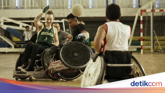 Melihat Atlet Rugby Kursi Roda Australia-Indonesia Bertanding