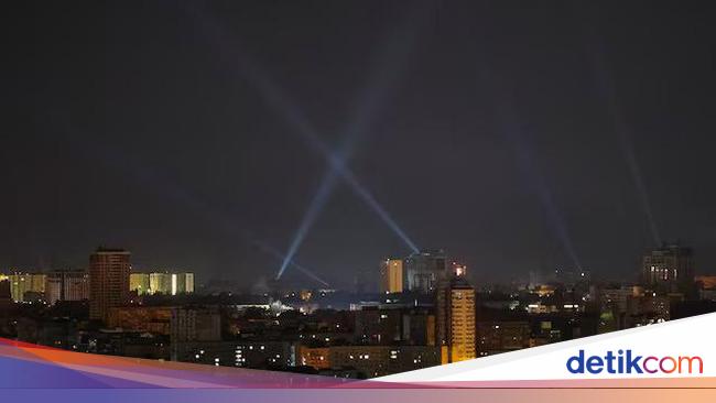 Ukraina Tembak Jatuh 22 Rudal Rusia yang Mengarah ke Kyiv