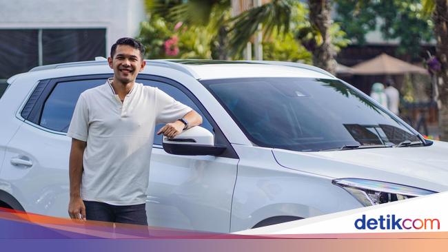 Pebulu Tangkis Fajar Alfian Beri Hadiah Mobil buat Orang Tuanya