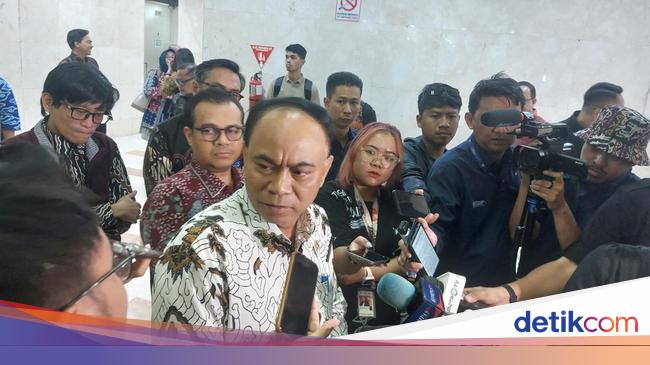 Respons Demo Ojol, Menkominfo Klaim Telah Bertemu Gojek-Grab