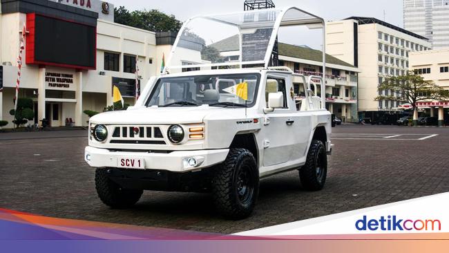 Erick Thohir Pamer Mobil Khusus Buatan Pindad untuk Paus Fransiskus