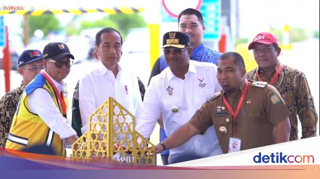 Resmikan 4 Seksi Tol Aceh Rp 13,5 T, Jokowi Bicara Tol Trans Sumatera 2.998 Km