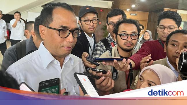 Tiket Pesawat Ditargetkan Turun 10%, Menhub Usul 4 Hal Ini