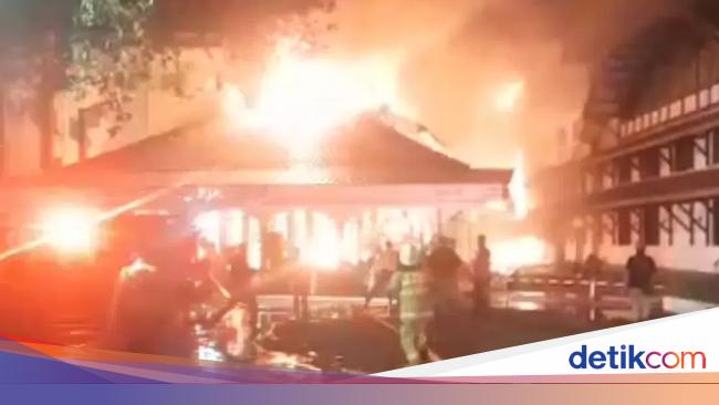PT Pos Ungkap Penyebab Pos Bloc Kebakaran