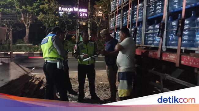 Kecelakaan Maut di Jalan Bypass Ngurah Rai, Nyawa Pelajar Melayang, Polisi: Tabrak Tiang
