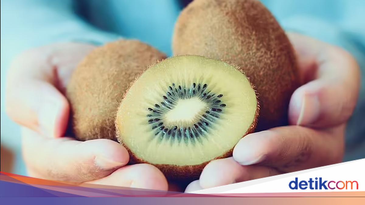 Ahli Diet Ini Beberkan Cara Aneh Makan Kiwi yang Menyehatkan
