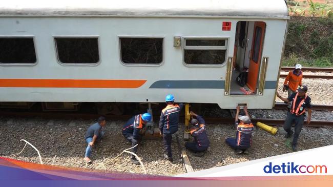 ワラハル列車がプルワカルタで脱線、乗客はゴロゴロという音を聞く