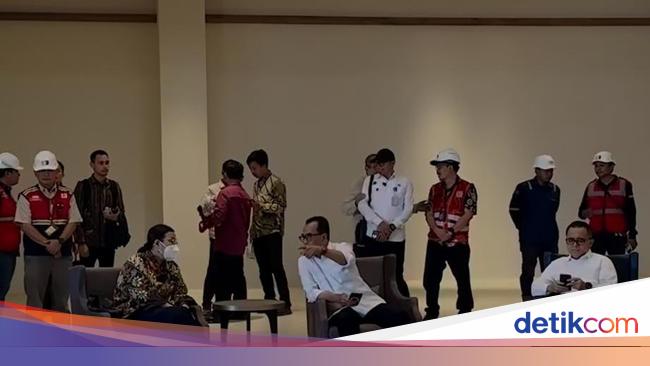 Sri Mulyani-Budi Karya Blusukan ke Bandara IKN, Ada Apa?