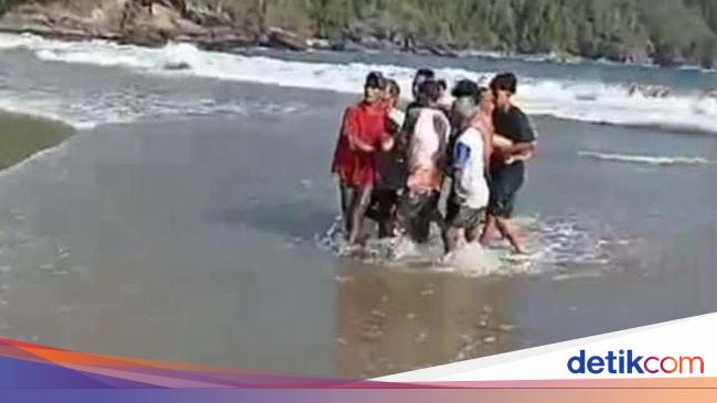4 Kasus Wisatawan Nahas yang Terseret Ombak di Jawa Timur