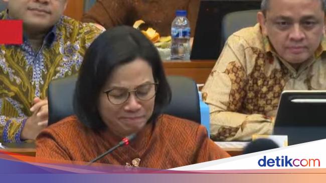 Rapat Terakhir Bareng Banggar DPR, Sri Mulyani Minta Maaf