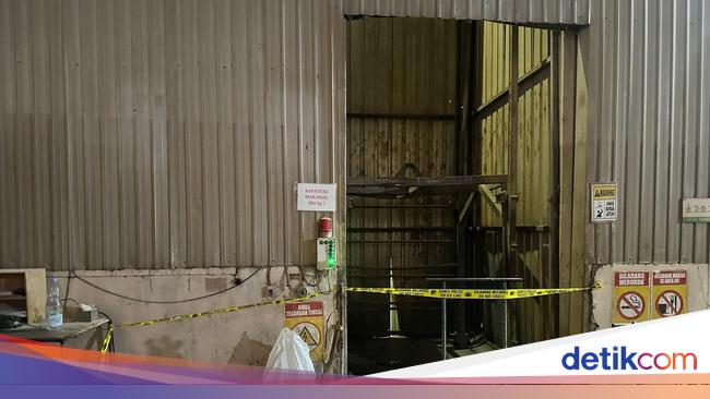 Lift Anjlok di Pabrik Pakan Ternak Mojokerto, 2 Orang Tewas