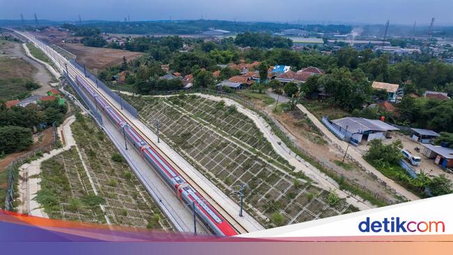 AHY Sebut Kereta Cepat Jakarta-Surabaya Monumental, Bakal Dibangun?