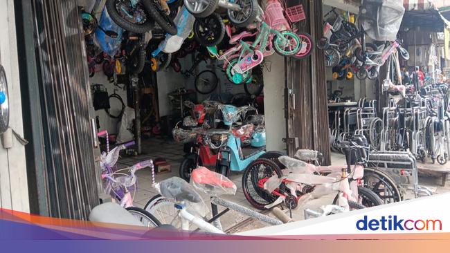 Bisnis Sepeda di Pasar Rumput Kian Parah, yang Datang Malah Jual Sepedanya