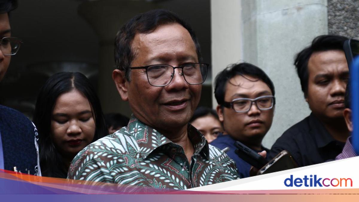 Mahfud Md Setuju Bantu Prabowo Masuk Tim Reformasi Polri