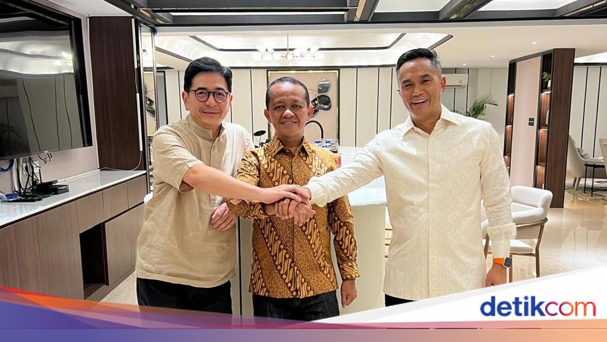 Er-xotin jinsiy aloqada bolgan video (mffm) Harom eshak videoda sikish