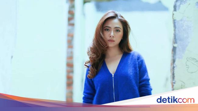 Nadia Vega Bantah Rumah Mewah Viral dan Terbengkalai Puluhan Tahun Miliknya