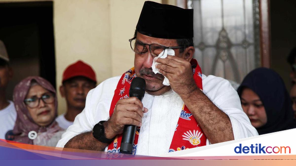 Momen Rano Karno Menangis di Bukit Duri