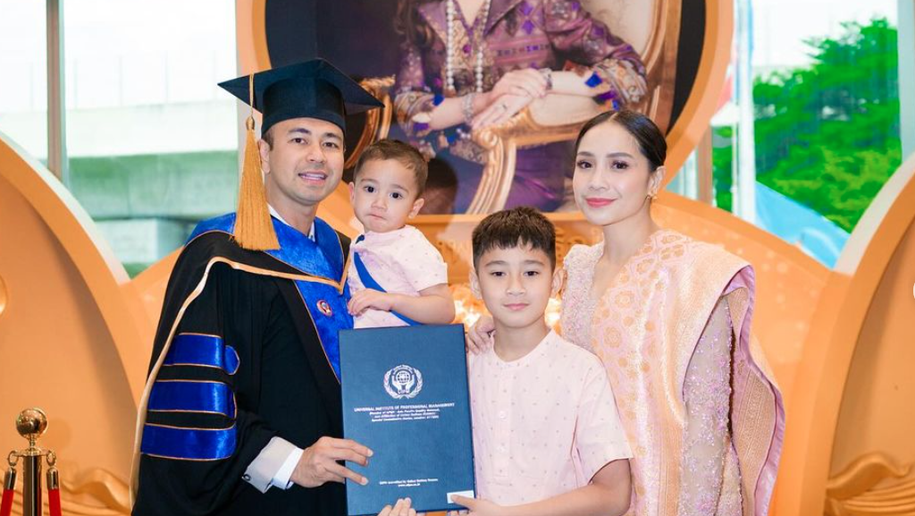 Raffi Ahmad Dianggap Layak Diberi Gelar Doktor Honoris Causa