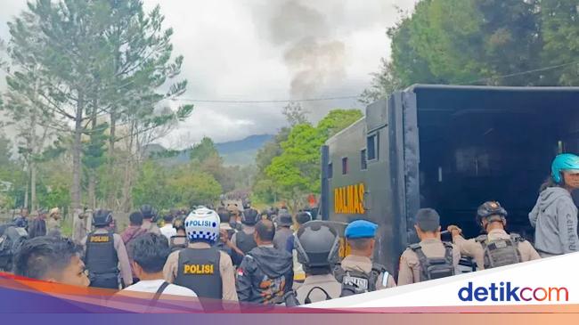 Bentrok Antarsuku Pecah Di Jayawijaya Papua Pegunungan 5 Orang Tewas